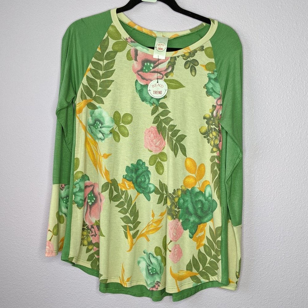 Floral Shirt, Small, New
